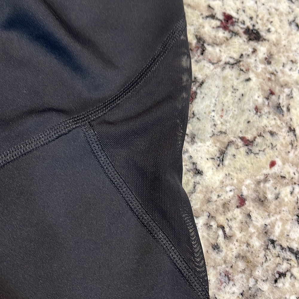 Athleta Womens Leggings XS Black w/Side Ventilation - Picture 3 of 5